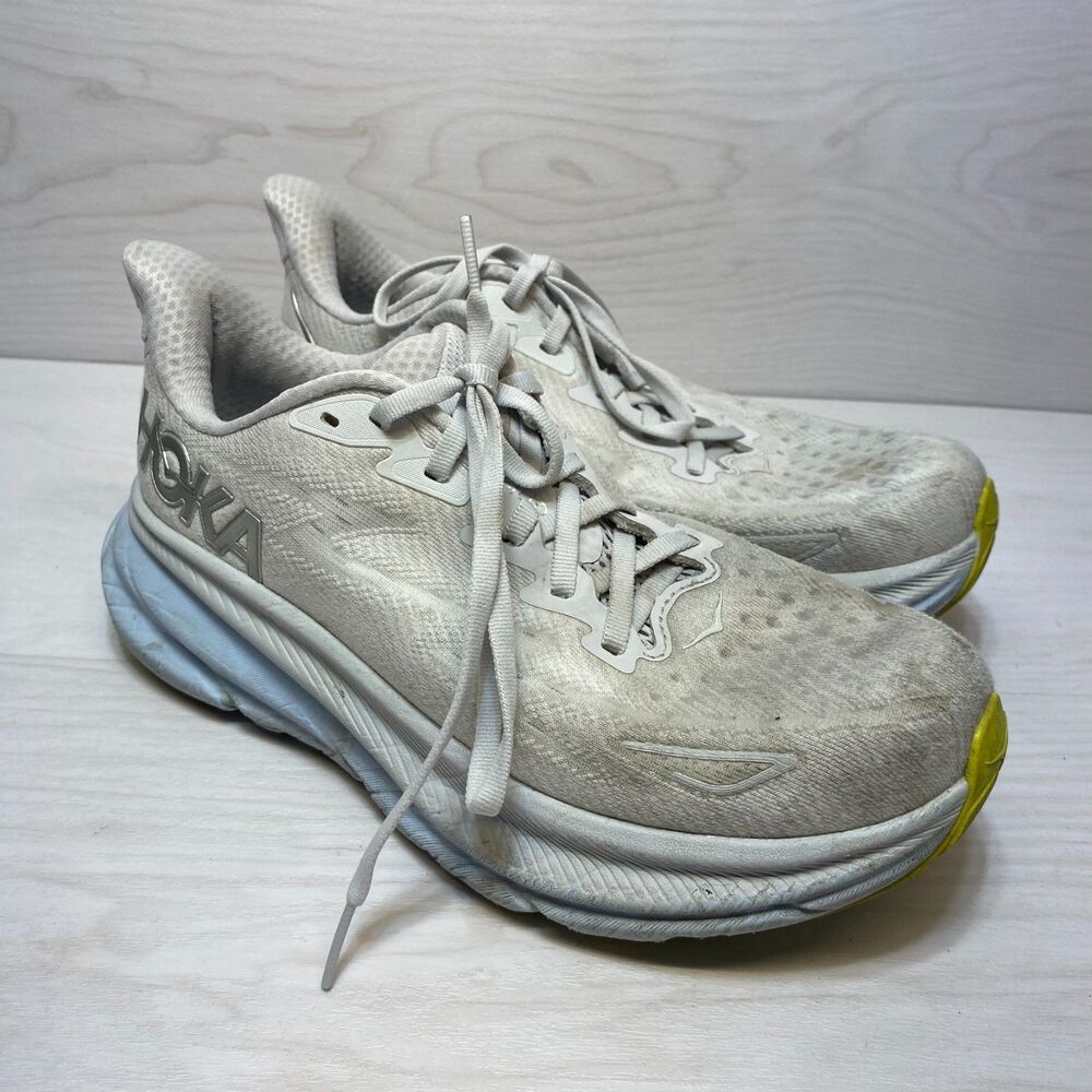 Hoka One One Trainers Women's Size 8 White Clifton 9 Gym Walking Running Shoes